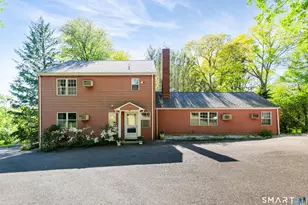 829 Scofieldtown Rd, Stamford, CT 06903 - Photo 3