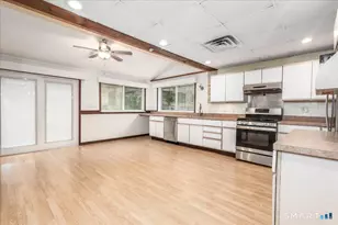 6 Caye Rd, Danbury, CT 06811 - Photo 9