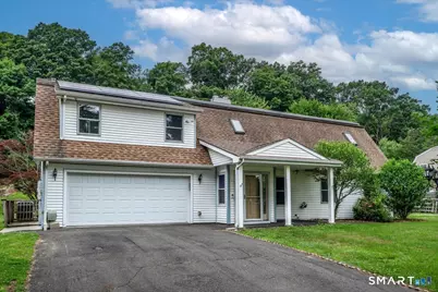 6 Caye Road, Danbury, CT 06811 - Photo 1