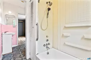 43 Wallace St, West Haven, CT 06516 - Photo 31