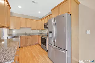 19 Turnberry Ln, Bloomfield, CT 06002 - Photo 15