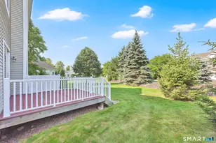 19 Turnberry Ln, Bloomfield, CT 06002 - Photo 7