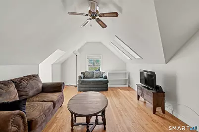 723 Riverbank Road #Garage Cottage, Stamford, CT 06903 - Photo 7