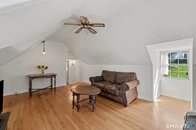 723 Riverbank Road #Garage Cottage, Stamford, CT 06903 - Photo 9
