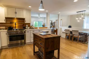 18 Waverly Rd, Branford, CT 06405 - Photo 3