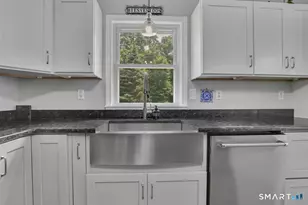 21 Penee Ln, Colchester, CT 06415 - Photo 9