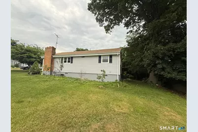 82 Crown Street, Trumbull, CT 06611 - Photo 25
