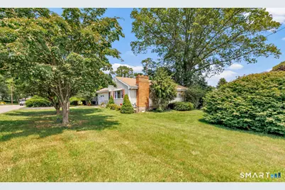 82 Crown Street, Trumbull, CT 06611 - Photo 21