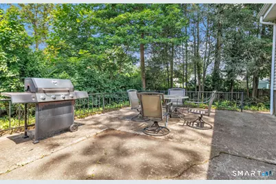 82 Crown Street, Trumbull, CT 06611 - Photo 5