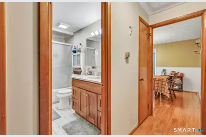 82 Crown Street, Trumbull, CT 06611 - Photo 13