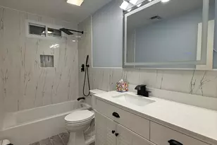 82 Crown St, Trumbull, CT 06611 - Photo 7