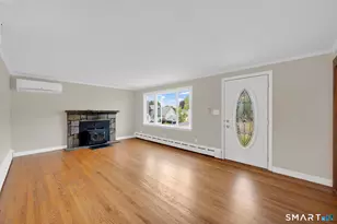 21 Spier Ave, Enfield, CT 06082 - Photo 5