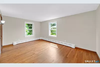 21 Spier Avenue, Enfield, CT 06082 - Photo 13
