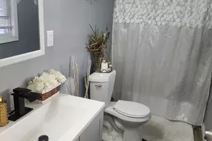 172 Hanover St, Bridgeport, CT 06604 - Photo 19