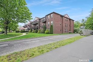 47 Highland St, West Hartford, CT 06119 - Photo 9