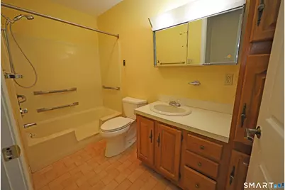 47 Highland Street #214, West Hartford, CT 06119 - Photo 5