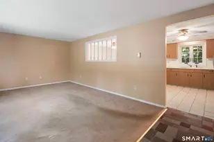 19 Crestwood Dr, Wolcott, CT 06716 - Photo 7