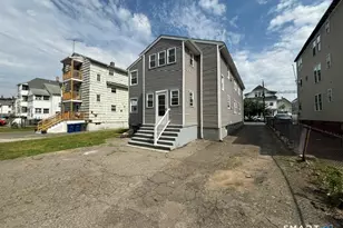 188 Edna Ave, Bridgeport, CT 06610 - Photo 15