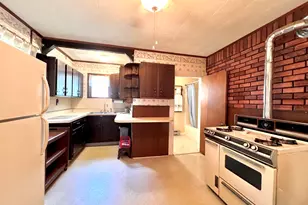 20 Prospect Pl, Torrington, CT 06790 - Photo 3