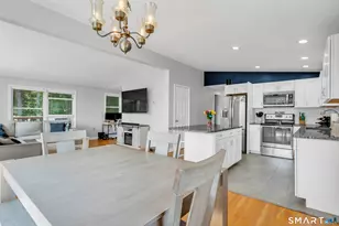 95 Crest Dr, Groton, CT 06355 - Photo 11