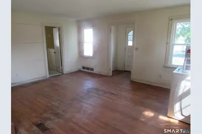 33 Hillcrest Avenue, West Haven, CT 06516 - Photo 5
