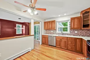 8 Fleetwood Dr, New Fairfield, CT 06812 - Photo 9