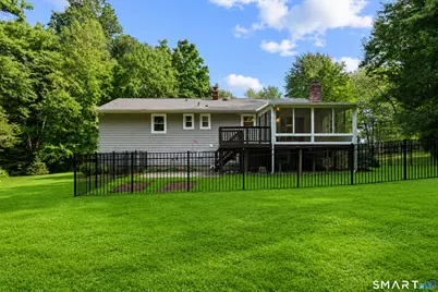 8 Fleetwood Drive, New Fairfield, CT 06812 - Photo 3
