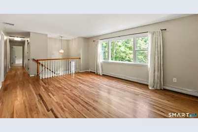 8 Fleetwood Drive, New Fairfield, CT 06812 - Photo 5