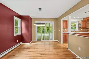 8 Fleetwood Dr, New Fairfield, CT 06812 - Photo 13