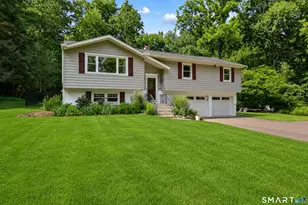 8 Fleetwood Dr, New Fairfield, CT 06812 - Photo 33