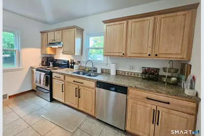 379 Washington Street, Bristol, CT 06010 - Photo 9