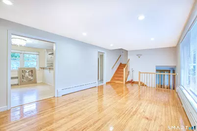 1040 Mountain Road, Bloomfield, CT 06002 - Photo 9