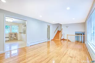 1040 Mountain Rd, Bloomfield, CT 06002 - Photo 9