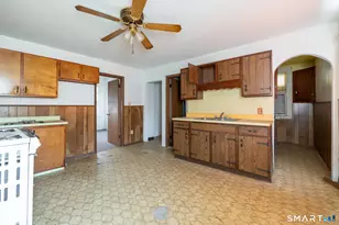 147 Locust St, Waterbury, CT 06704 - Photo 7