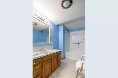 147 Locust Street, Waterbury, CT 06704 - Photo 3