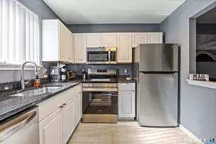 535 Woodward Ave, New Haven, CT 06512 - Photo 3