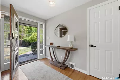 2597 Albany Avenue, West Hartford, CT 06117 - Photo 5