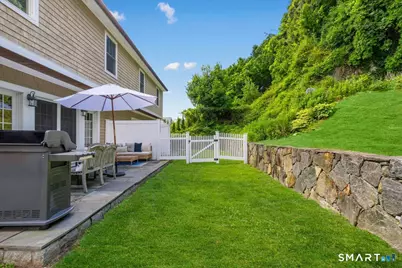 40 Oak Ridge Street #2, Greenwich, CT 06830 - Photo 19