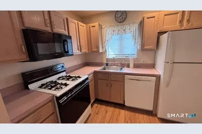 2612 North Avenue #E9, Bridgeport, CT 06604 - Photo 21
