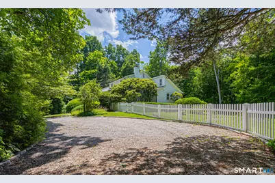 896 Westport Road, Easton, CT 06612 - Photo 3