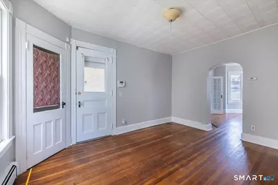 25 Westfield Avenue, Bridgeport, CT 06606 - Photo 5