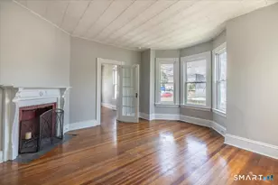 25 Westfield Ave, Bridgeport, CT 06606 - Photo 9