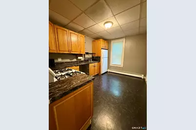 39 Loveland Street, Middletown, CT 06457 - Photo 3