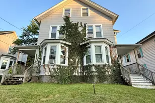 39 Loveland St, Middletown, CT 06457 - Photo 1