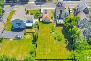 158 Shore Dr, Branford, CT 06405 - Photo 3