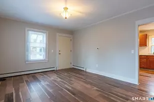 44 Maplewood St, Waterbury, CT 06708 - Photo 7