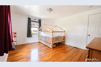 6 Sinclair Street, Windsor, CT 06095 - Photo 13