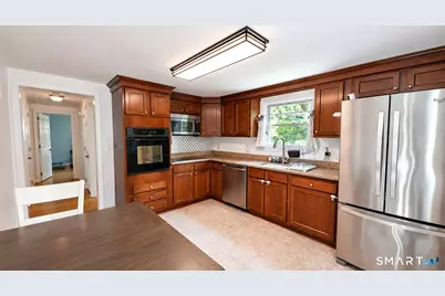 6 Sinclair Street, Windsor, CT 06095 - Photo 7