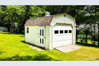 6 Sinclair Street, Windsor, CT 06095 - Photo 21