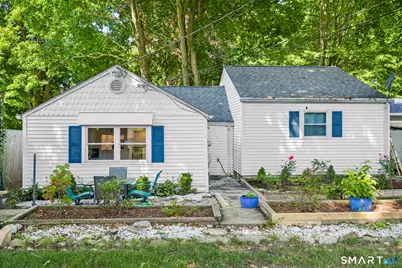 20 Pine Street, Waterford, CT 06385 - Photo 1